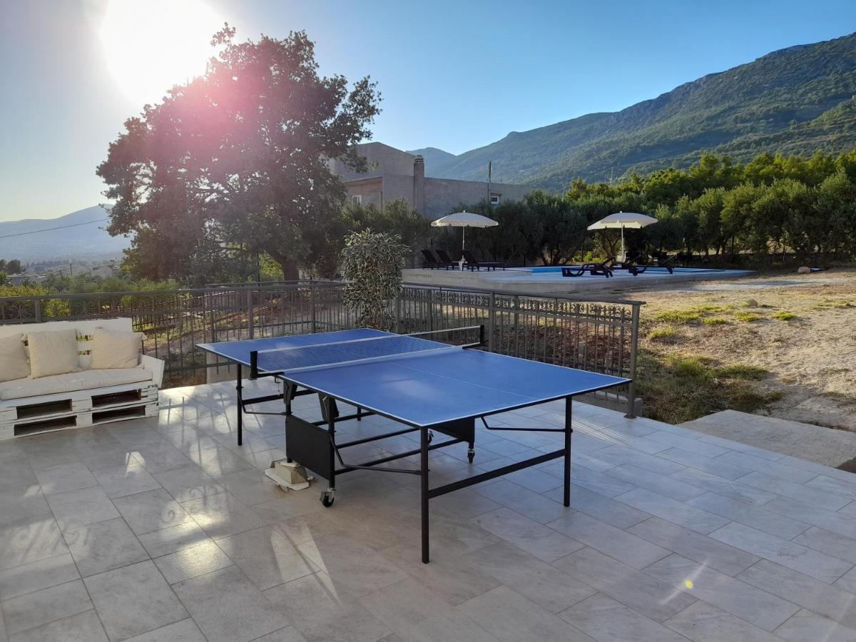 The View Split. Highlight With Roof-Top-Terrace And Pool Kaštela 外观 照片