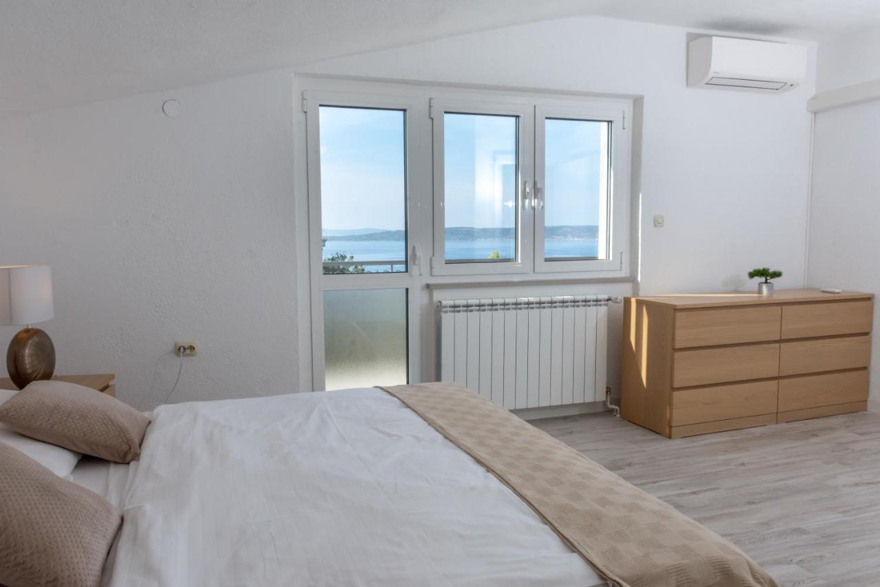 The View Split. Highlight With Roof-Top-Terrace And Pool Kaštela 外观 照片